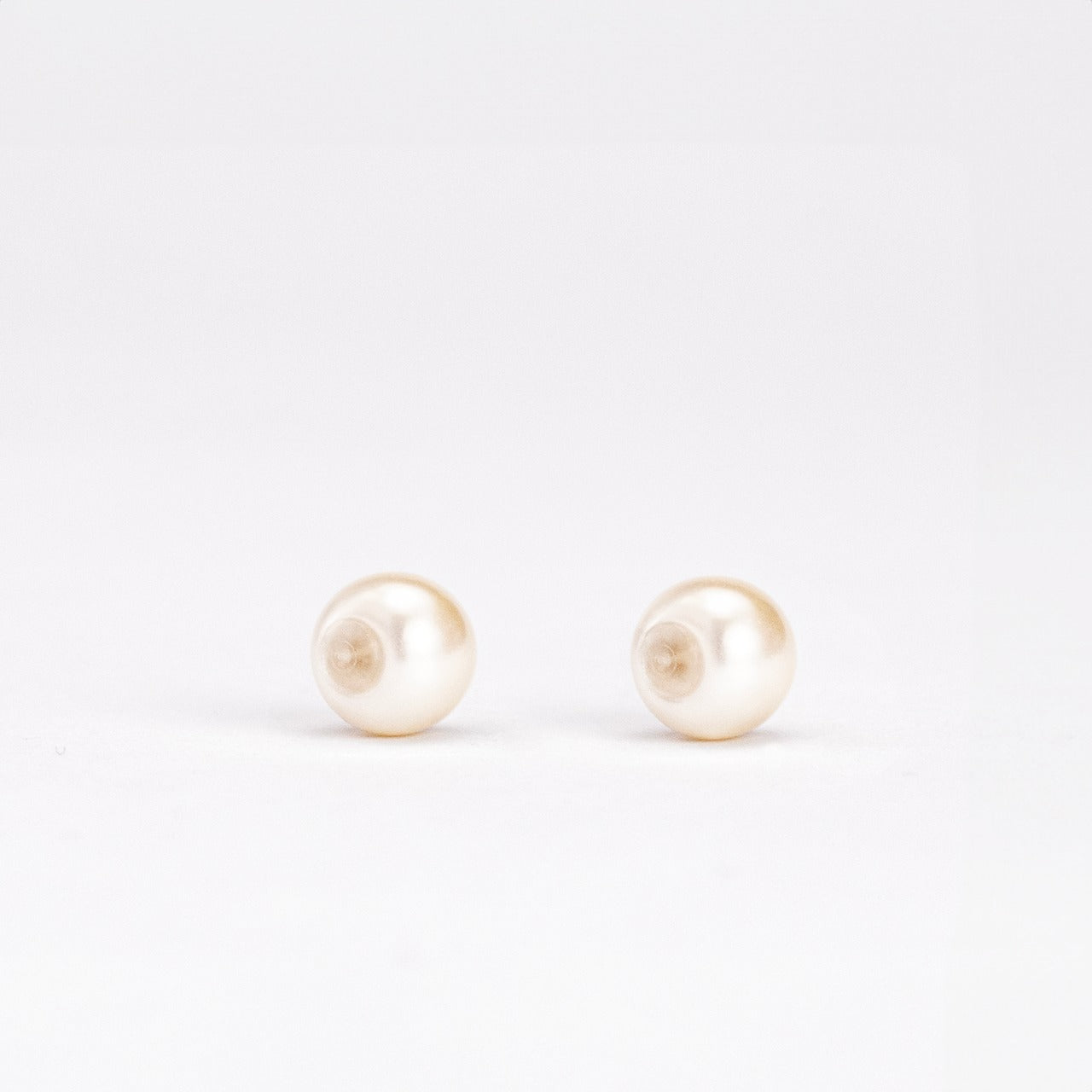 8mm 樹脂珍珠耳扣